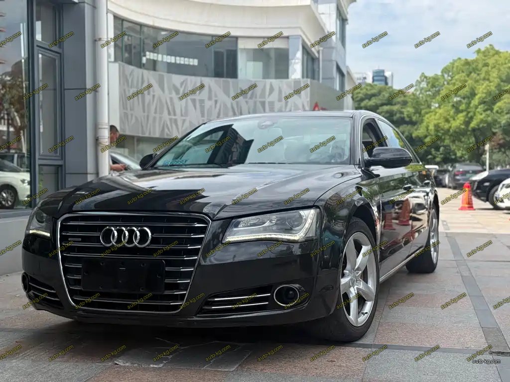 Audi A8 2011