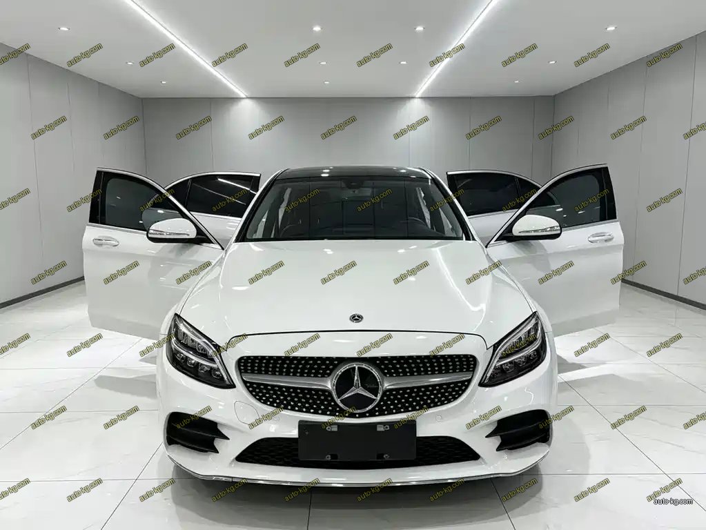 Mercedes-Benz C-Class 2020