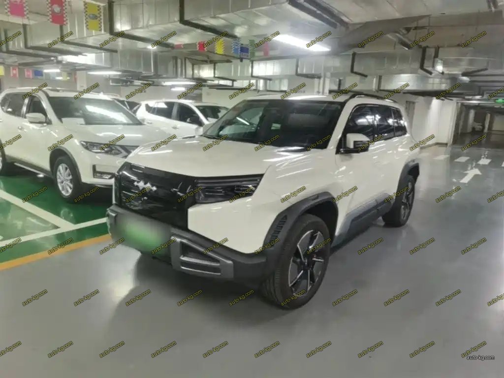 Fang Cheng Bao Titanium 3 2025