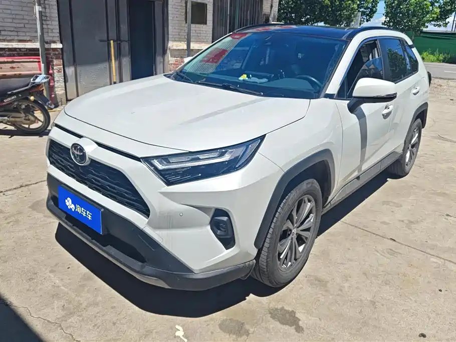 Toyota RAV4 2024