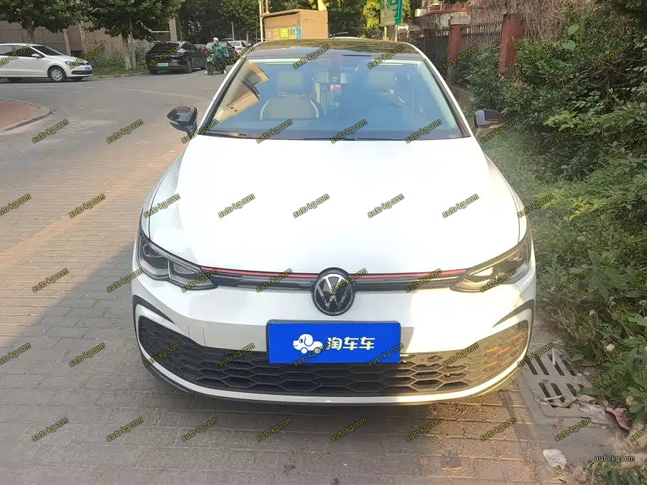 Volkswagen Golf 2024