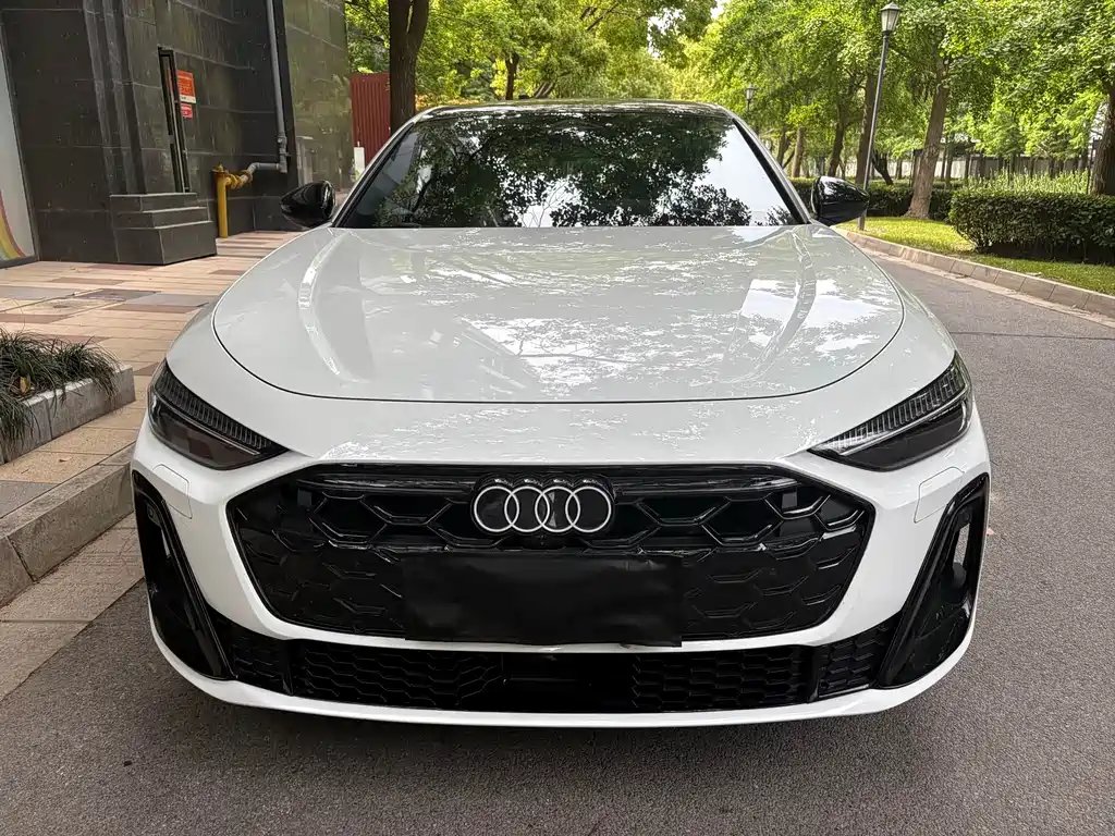 Audi AudiA5L 2025