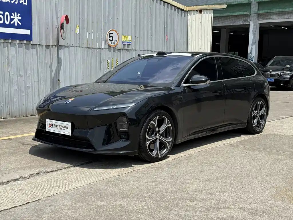 NIO ET5T 2025