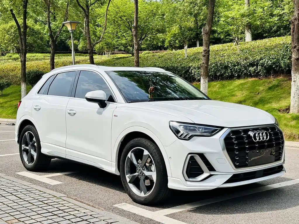 Audi Q3 2022