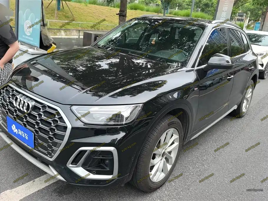 Audi Q5L 2021