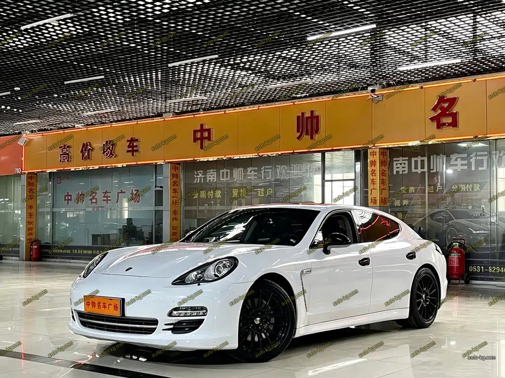 Porsche Panamera 2013