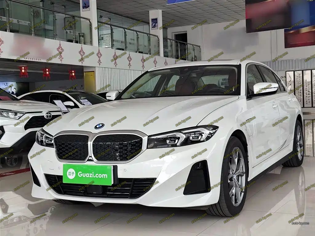 BMW i3 2025