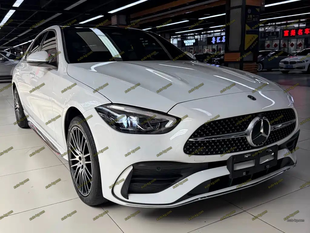 Mercedes-Benz C-Class 2021