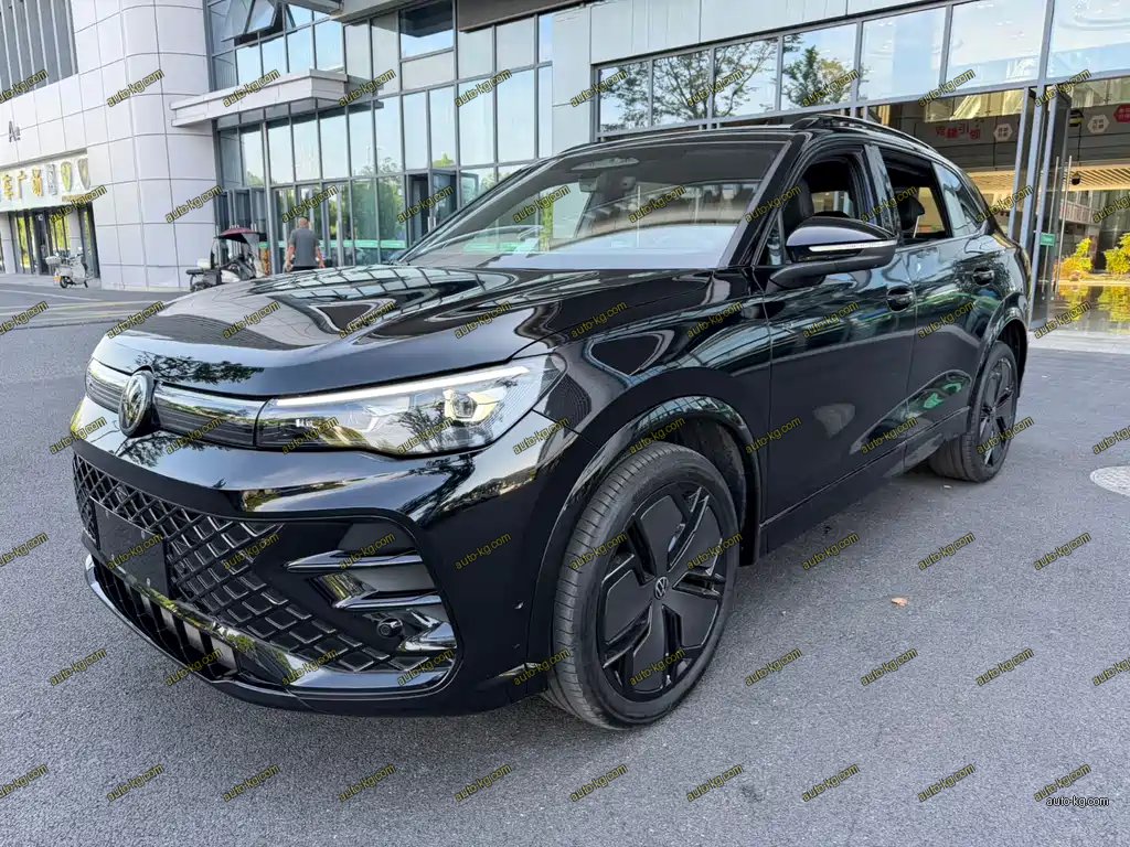 Volkswagen Tiguan L 2024