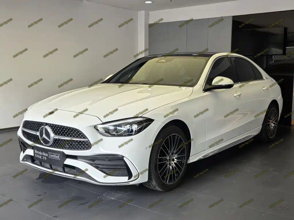 Mercedes-Benz C-Class 2024