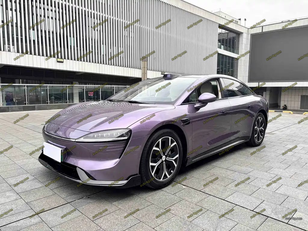 Luxeed Zhijie S7 2025