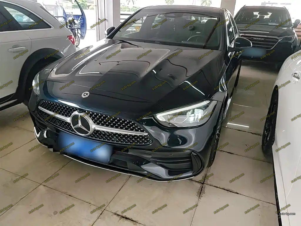 Mercedes-Benz C-Class 2024