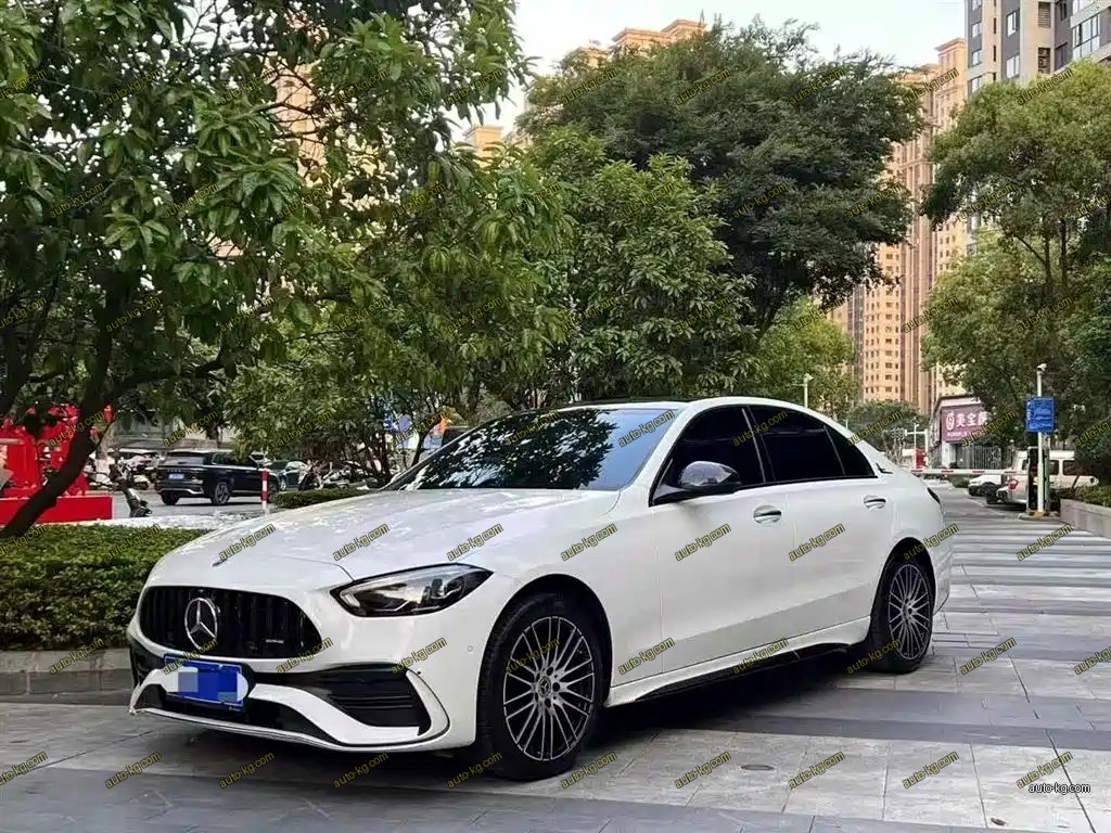 Mercedes-Benz C-Class 2023
