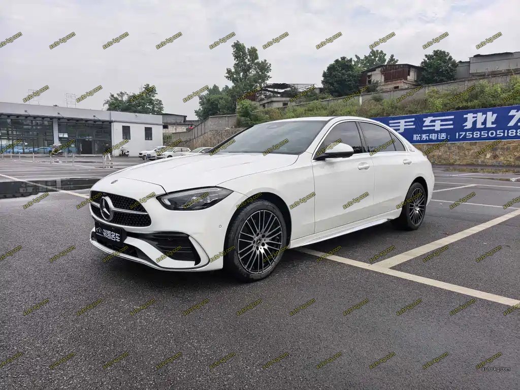 Mercedes-Benz C-Class 2023
