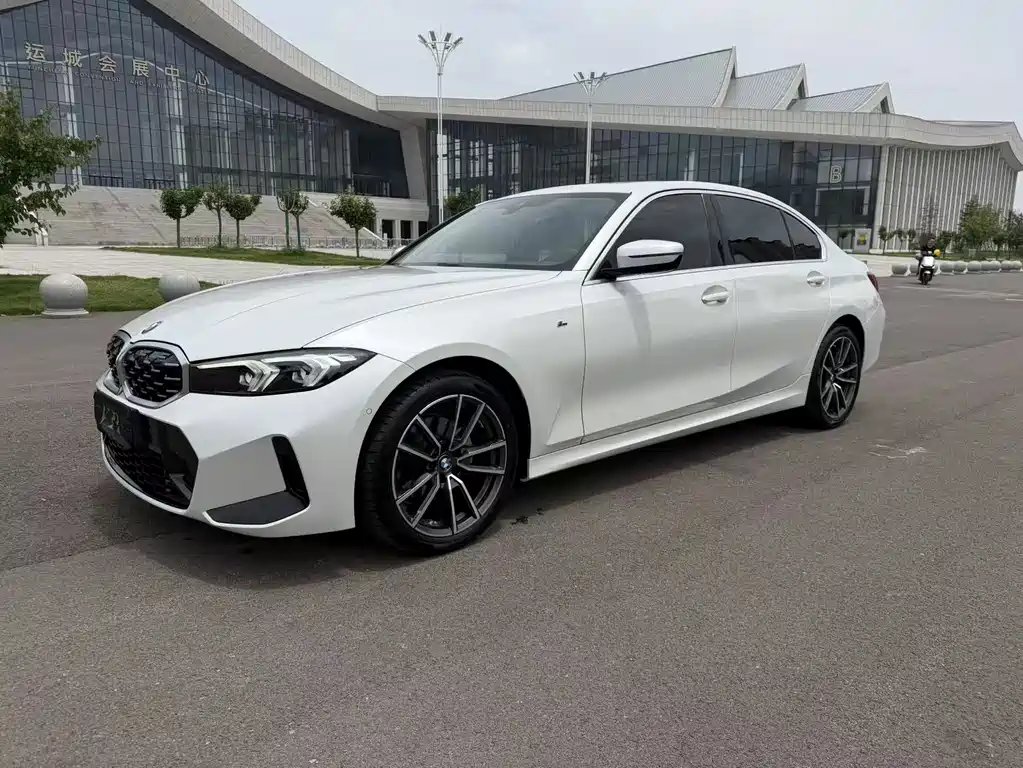 BMW 3 Series 2024
