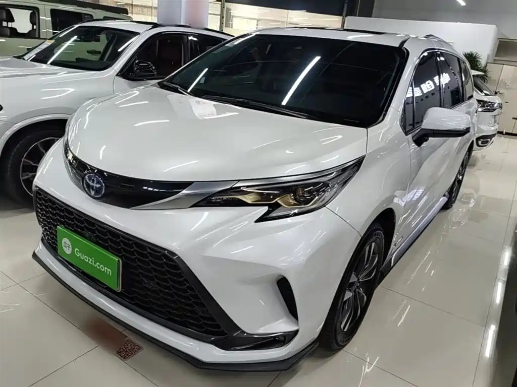 Toyota Granvia 2024
