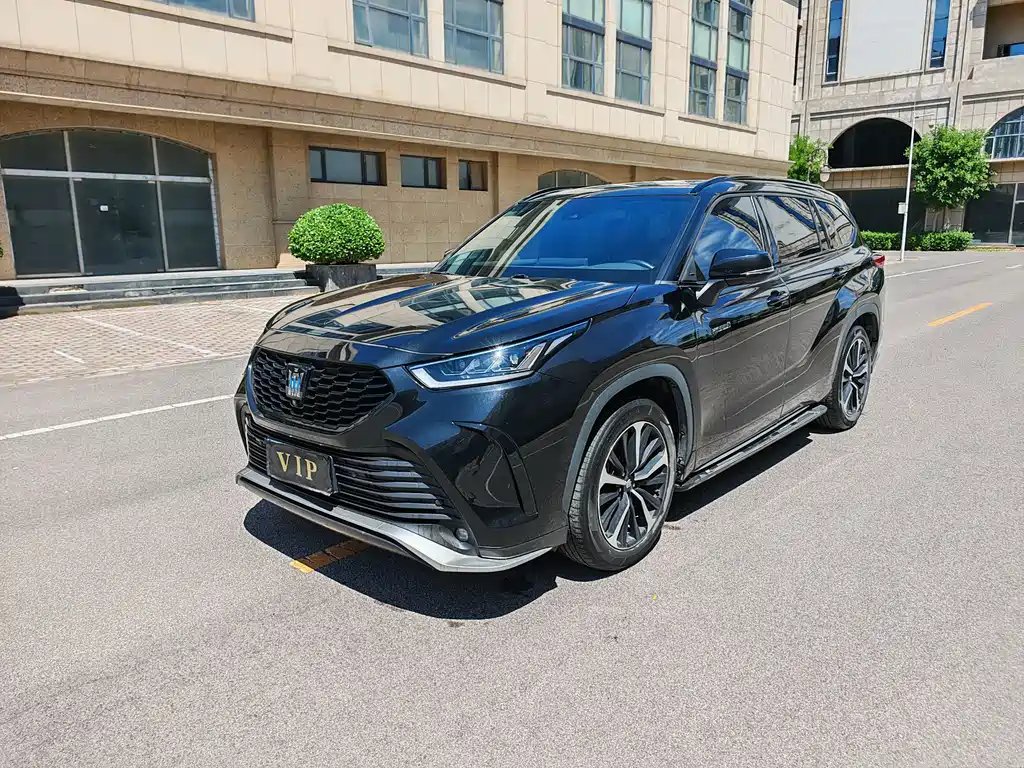 Toyota Crown Kluger 2021