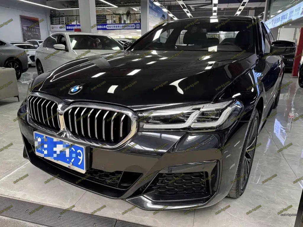BMW 5 Series 2023