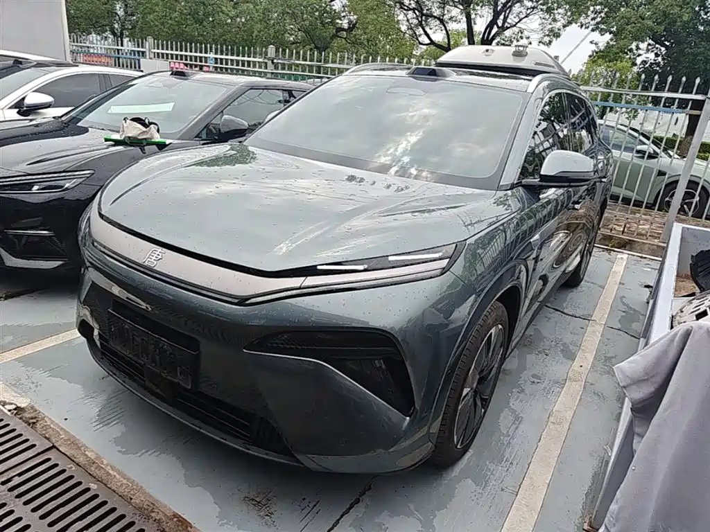 BYD Tang L 2025 — фото 1 из 5