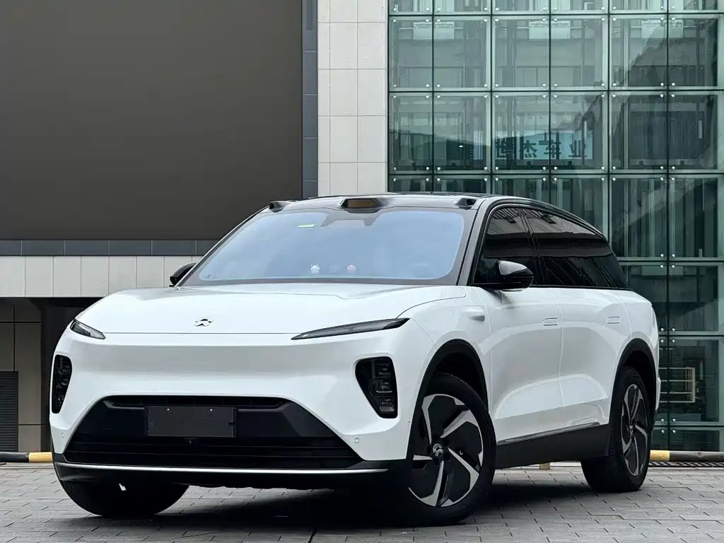 NIO ES8 2023