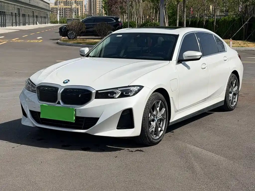 BMW i3 2024