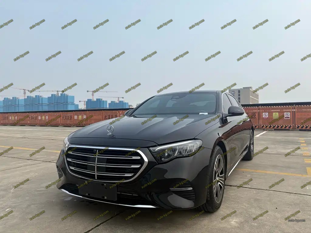 Mercedes-Benz E-Class 2024