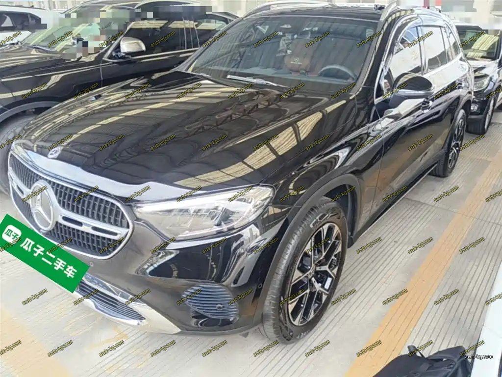 Mercedes-Benz GLC 2025