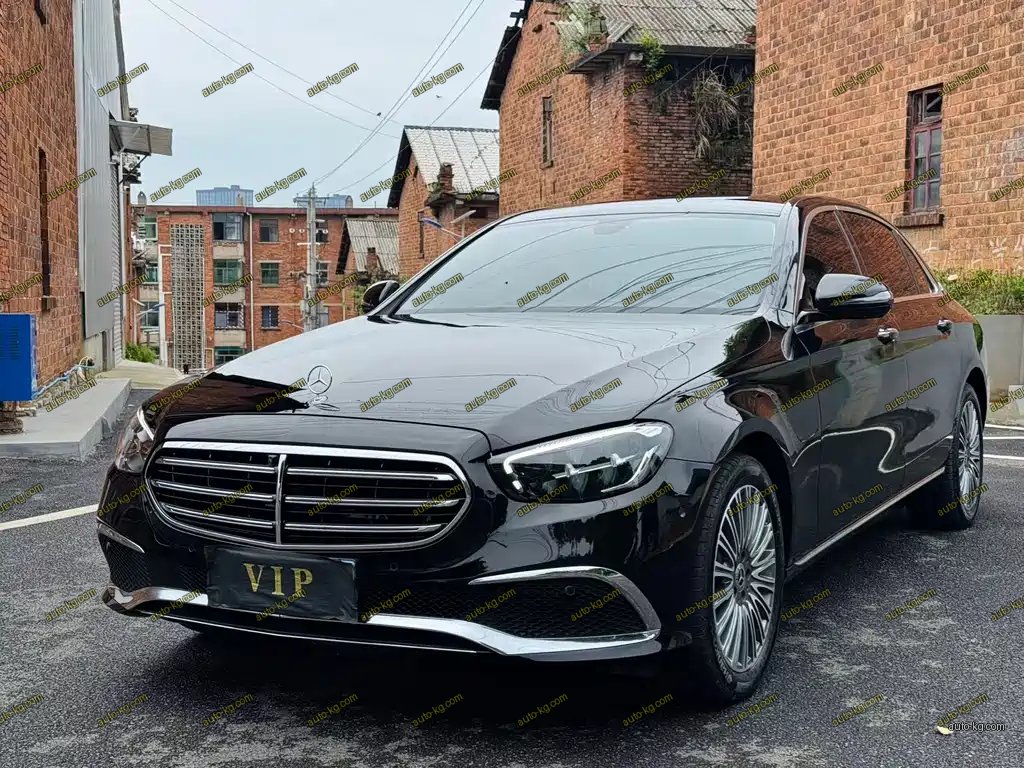 Mercedes-Benz E-Class 2023