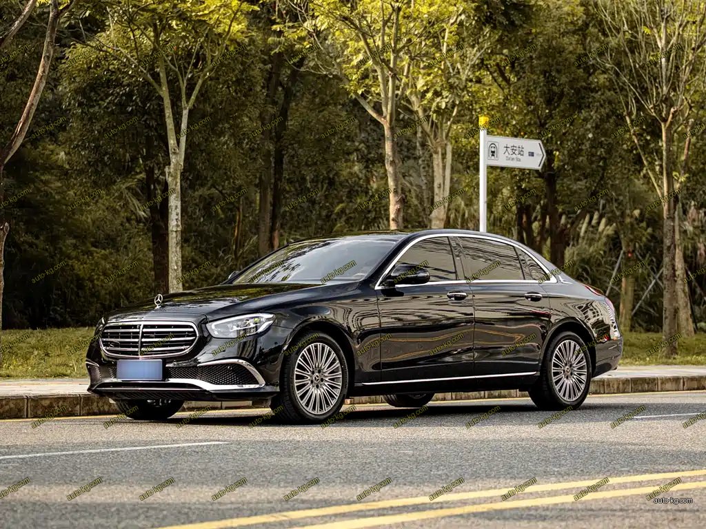 Mercedes-Benz E-Class 2022