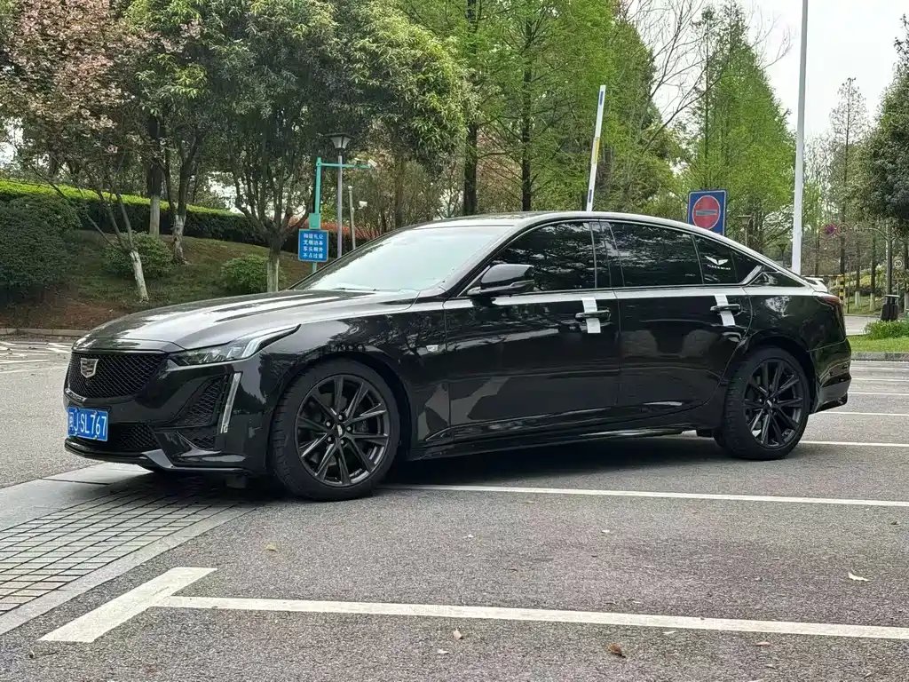 Cadillac CT5 2024