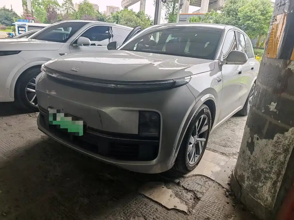 Li Auto Li L8 2023
