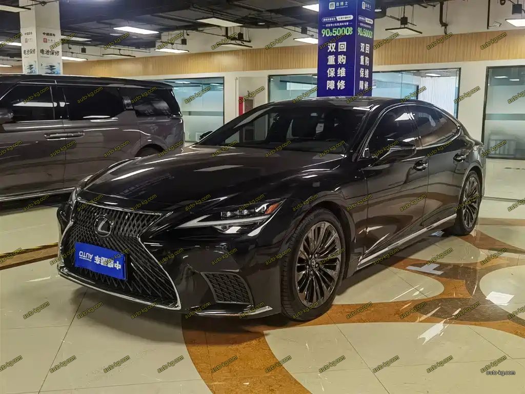Lexus LS 2021