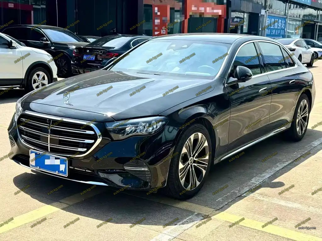 Mercedes-Benz E-Class 2025