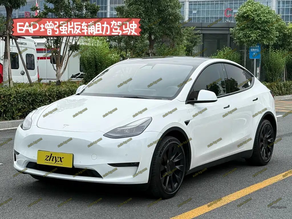 Tesla Model Y 2022