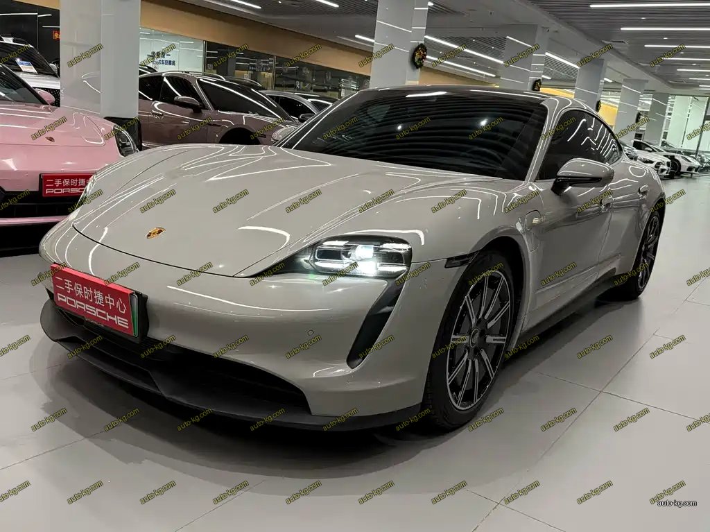 Porsche Taycan 2022