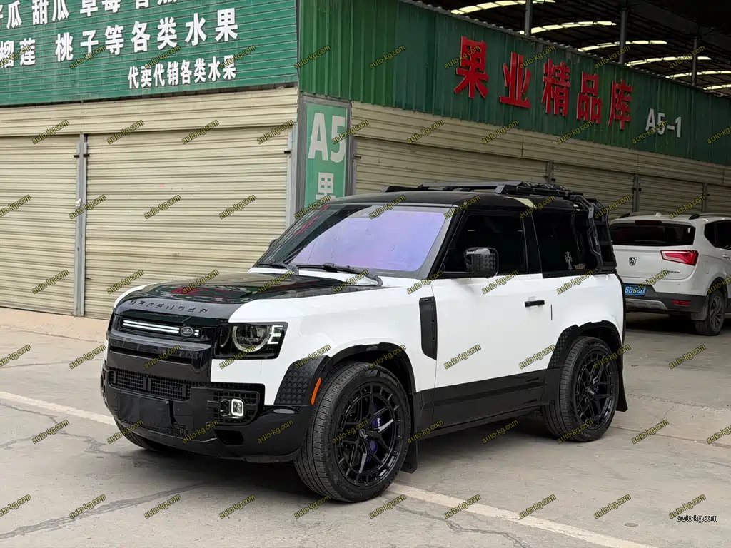 Land Rover Defender 2022