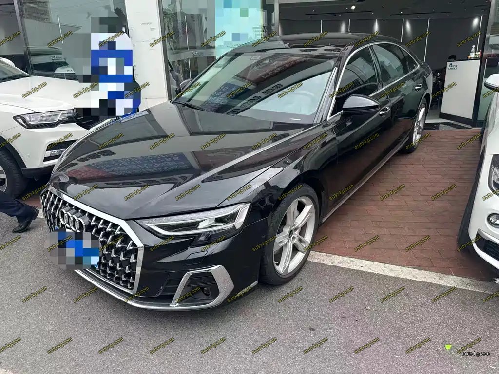Audi A8 2024