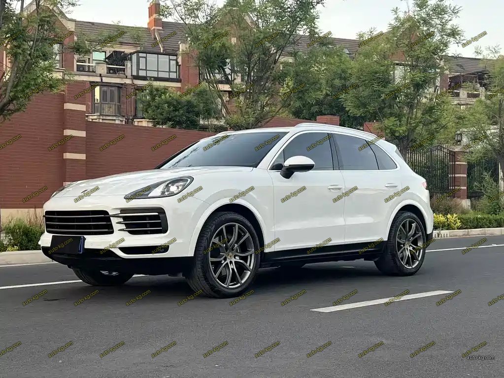 Porsche Cayenne 2021