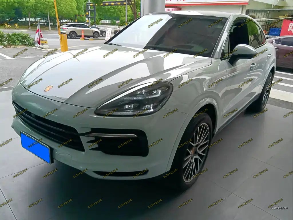 Porsche Cayenne 2021