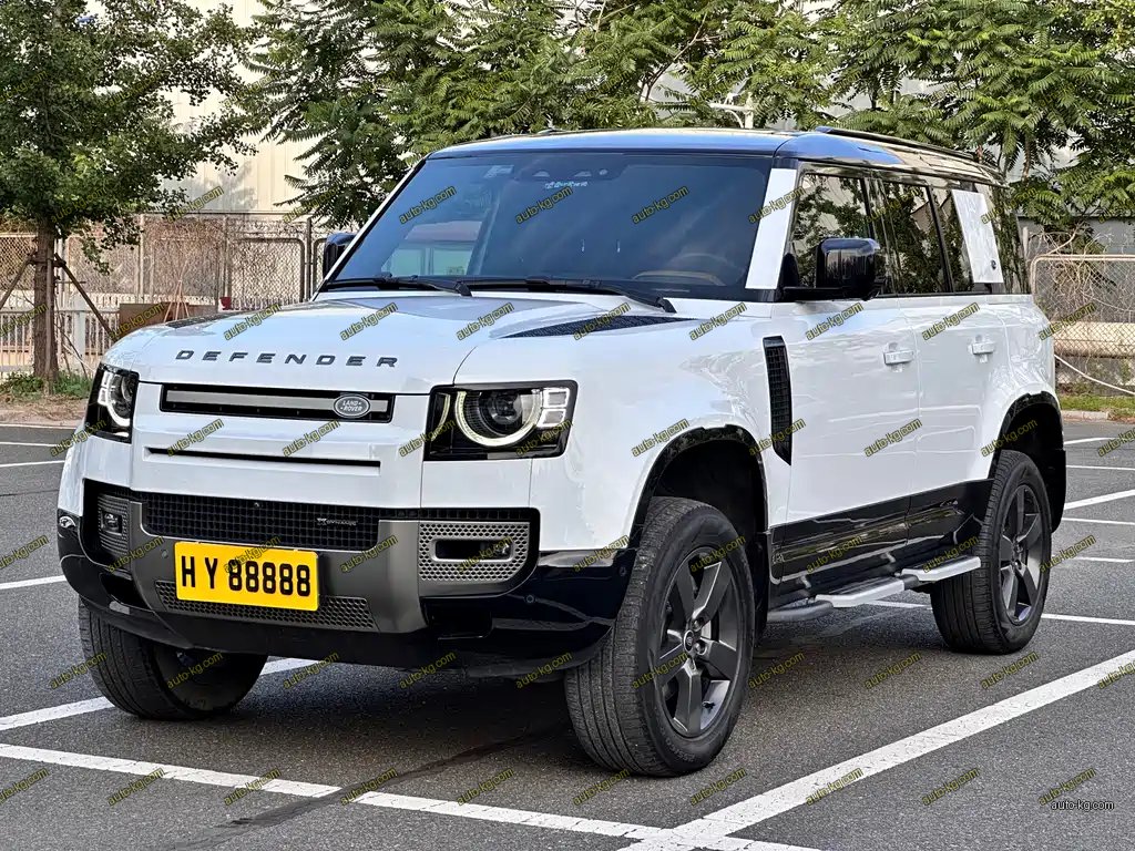 Land Rover Defender 2023