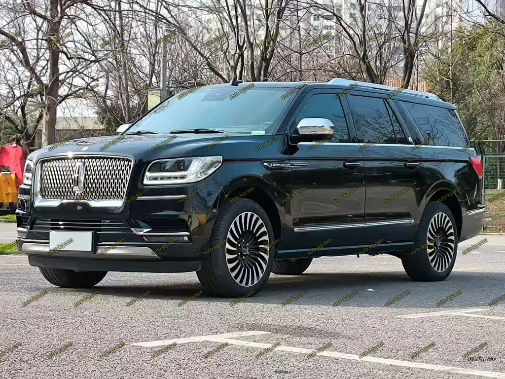 Lincoln Navigator 2021