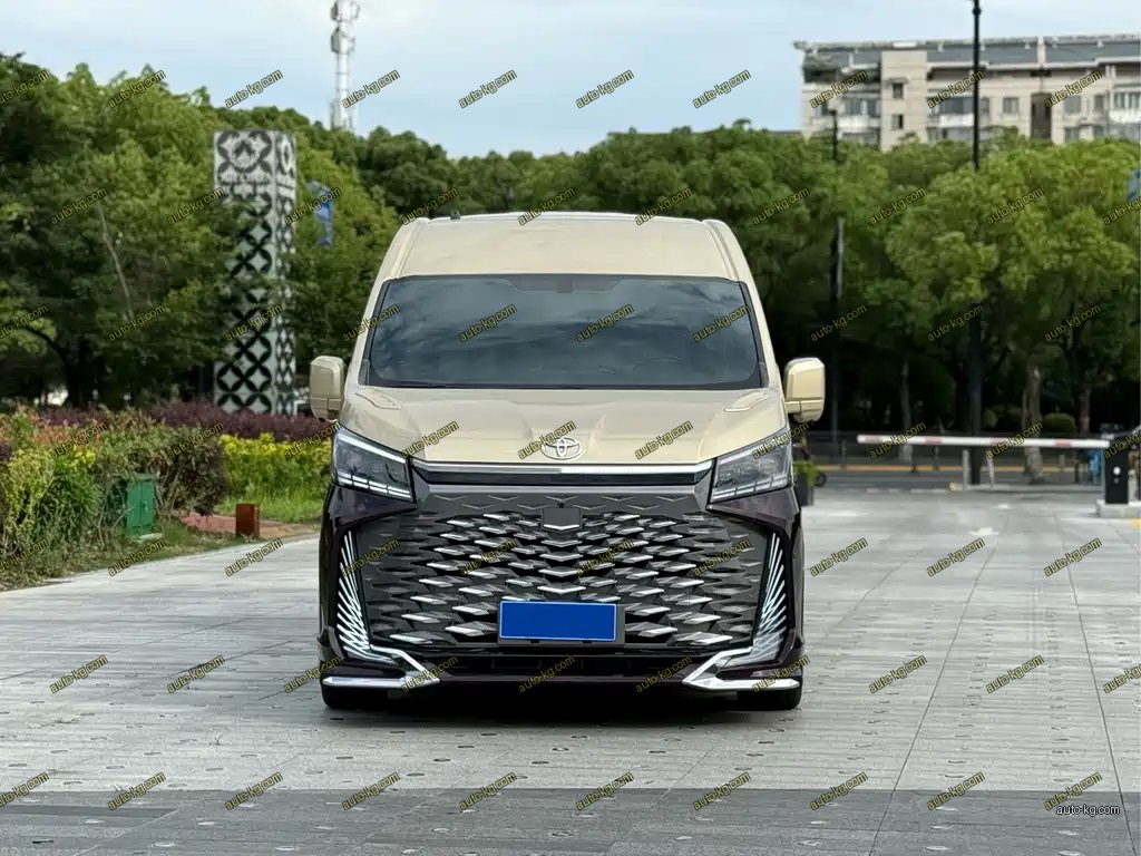 Toyota Hiace 2025
