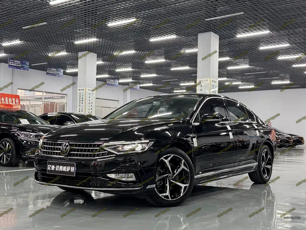 Volkswagen Magotan 2025