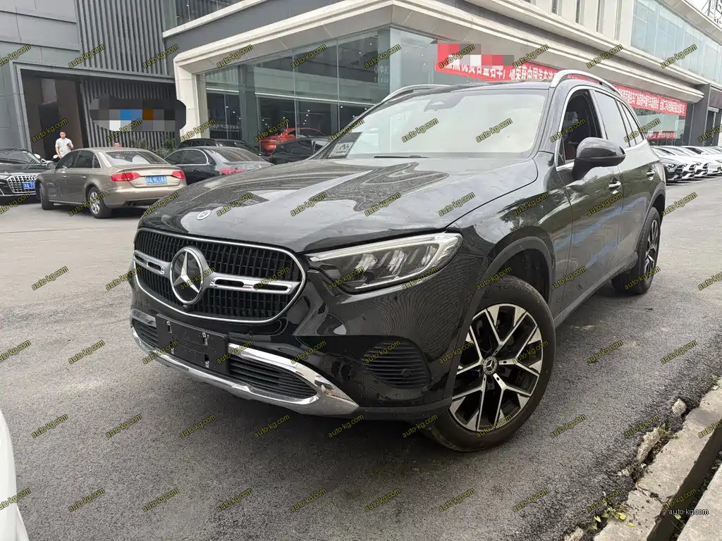 Mercedes-Benz GLC 2023