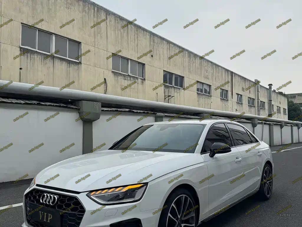 Audi A4L 2023