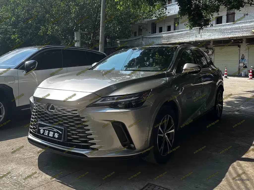 Lexus RX 2023