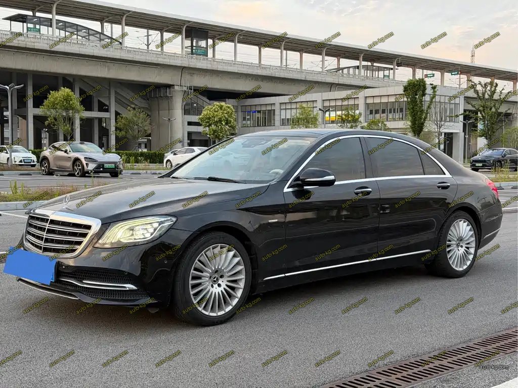 Mercedes-Benz S-Class 2020