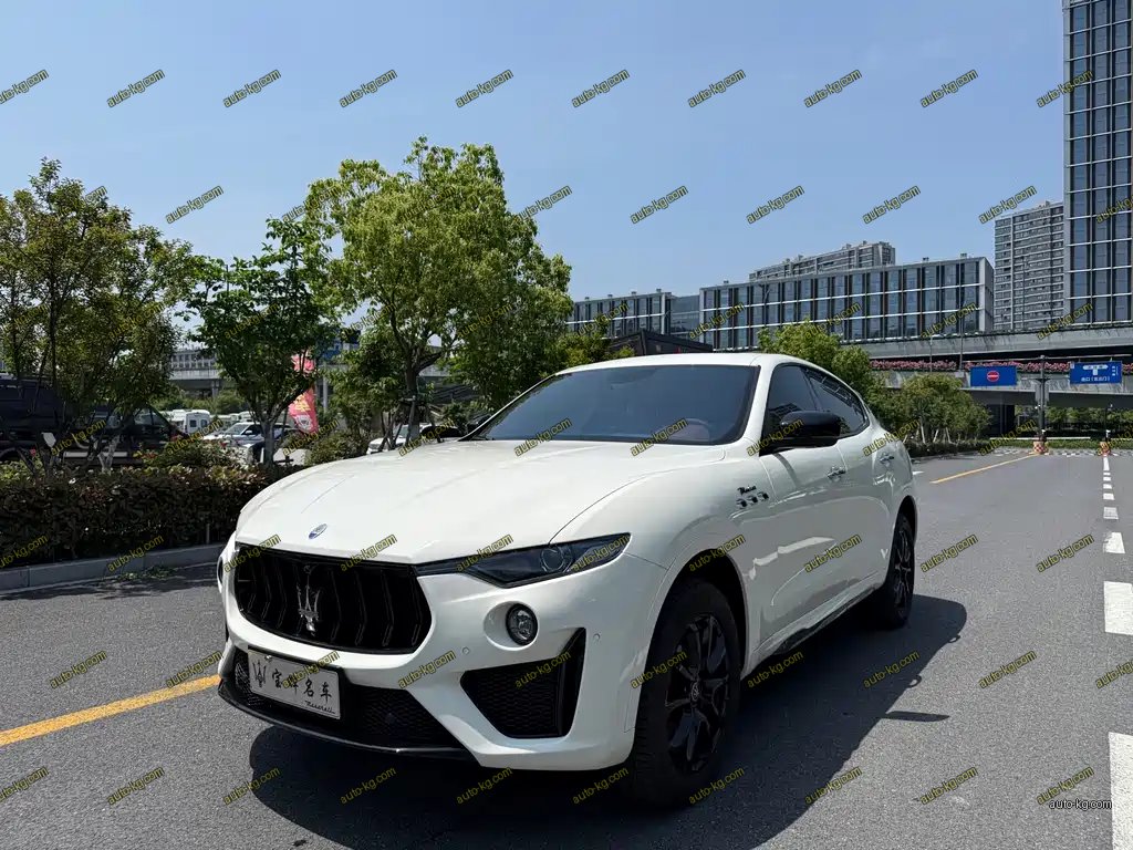 Maserati Levante 2021