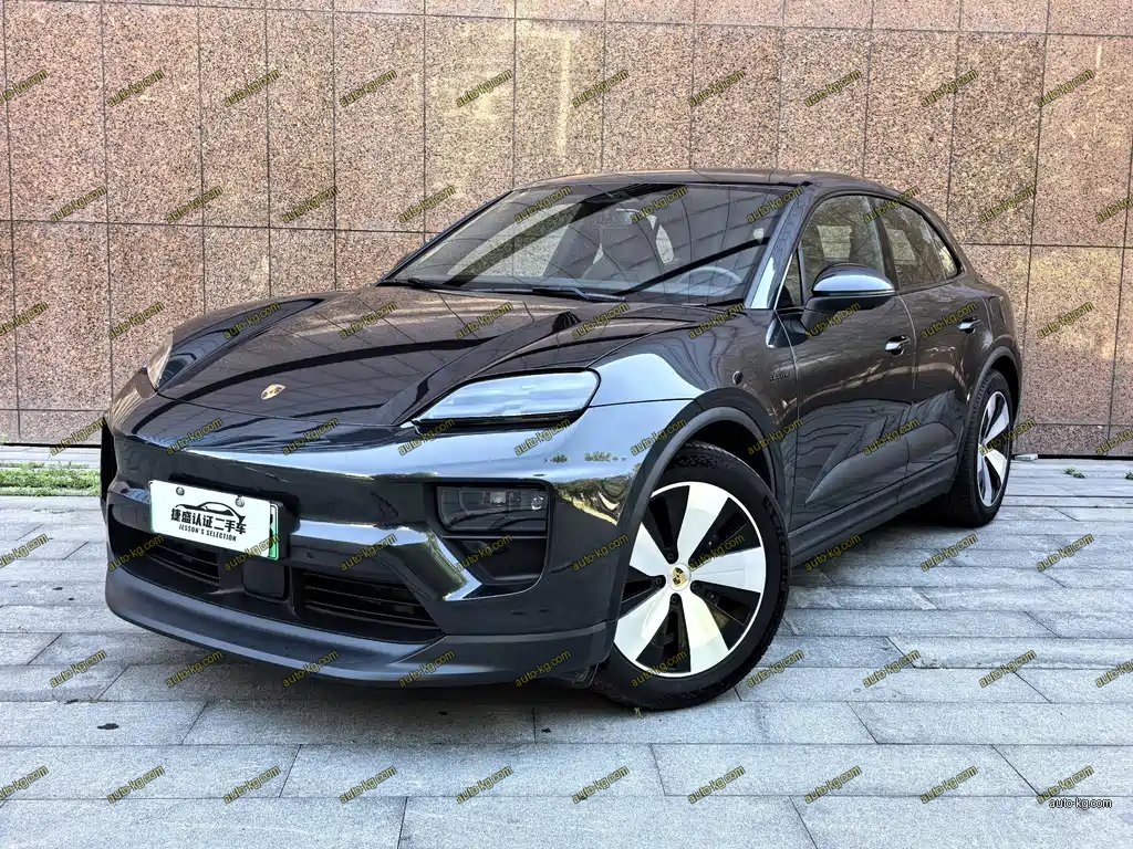 Porsche Macan EV 2025