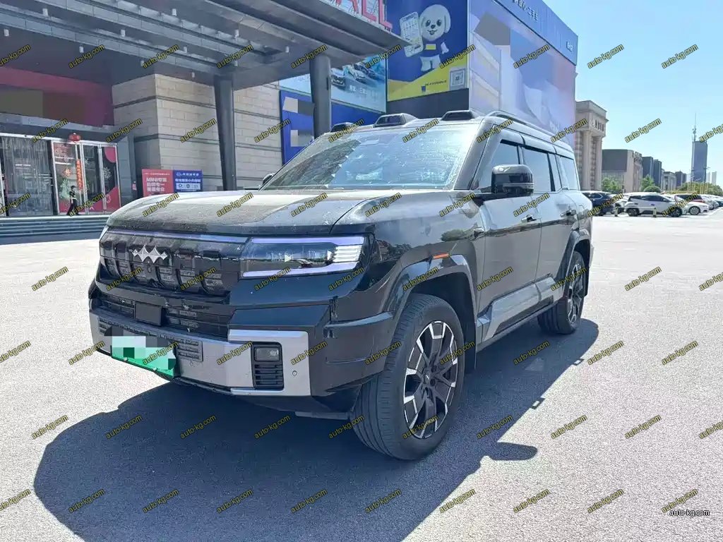 Fang Cheng Bao Leopard 8 2025